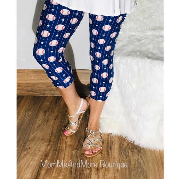 ⭐SALE⭐NEW Womens Capri Baseball Star Printed Leggings Blue/White - Picture 3 of 6